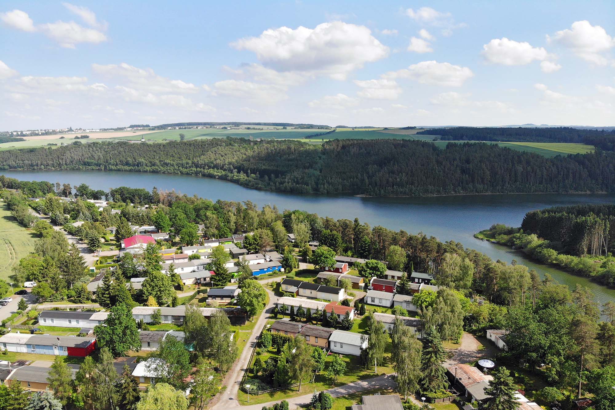 Luftbild vom Bungalowdorf Zadelsdorf