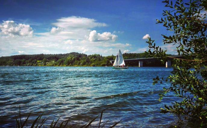 Segeln auf der Talsperre Zeulenroda